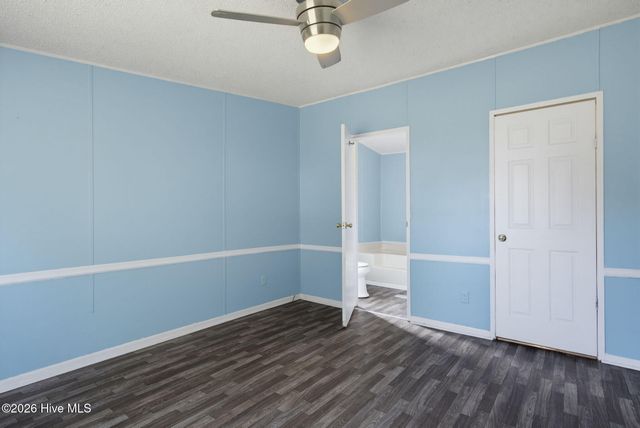 420 S Dyson Street, Holly Ridge, NC 28445