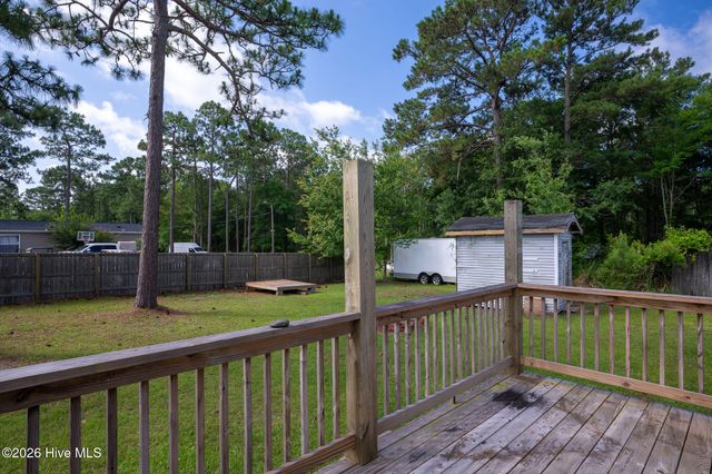 420 S Dyson Street, Holly Ridge, NC 28445