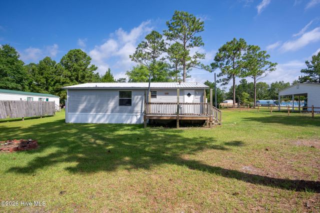 420 S Dyson Street, Holly Ridge, NC 28445