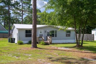 420 S Dyson Street, Holly Ridge, NC 28445