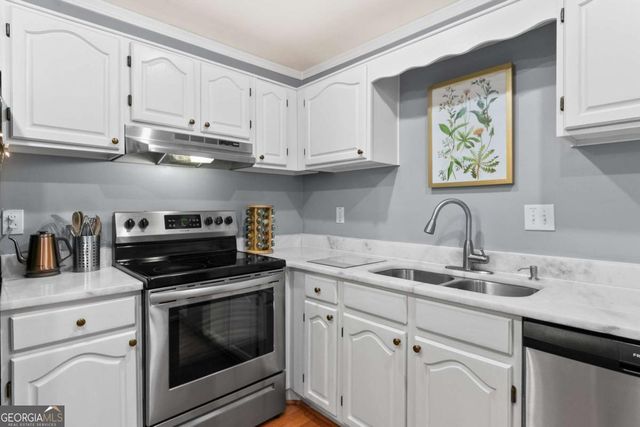 524 Mcgill Place NE 524, Atlanta, GA 30312