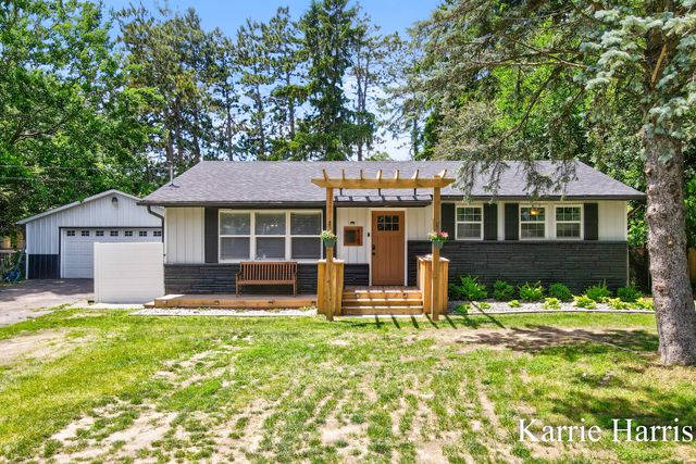 415 S Luray Street, Greenville, MI 48838
