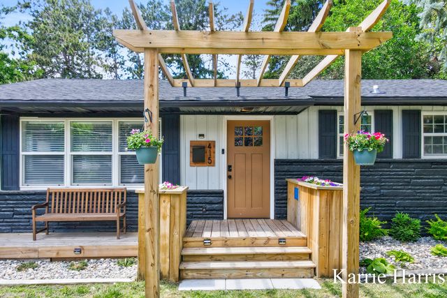 415 S Luray Street, Greenville, MI 48838