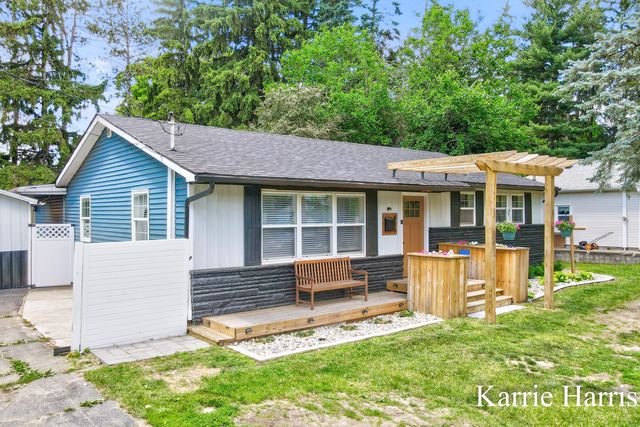 415 S Luray Street, Greenville, MI 48838
