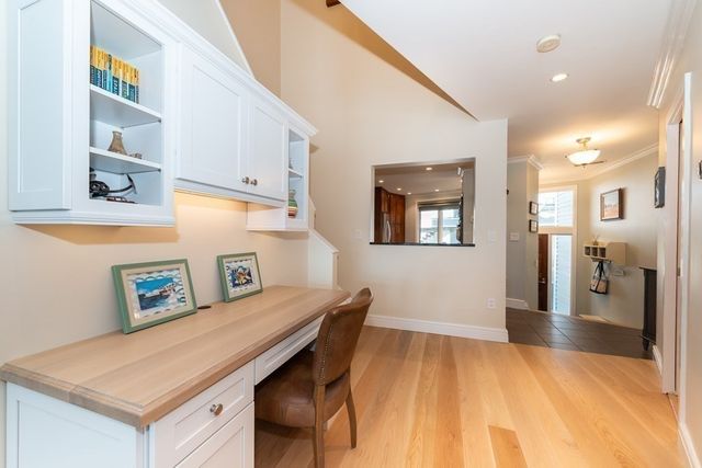 51 Constellation Wharf 51, Boston, MA 02129