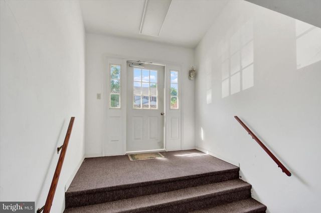 443 SPRINGBROOK CT, Hanover, PA 17331