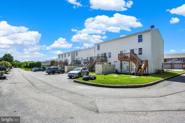 443 SPRINGBROOK CT, Hanover, PA 17331