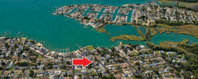 21 Cedar Tree Lane, Toms River, NJ 08753