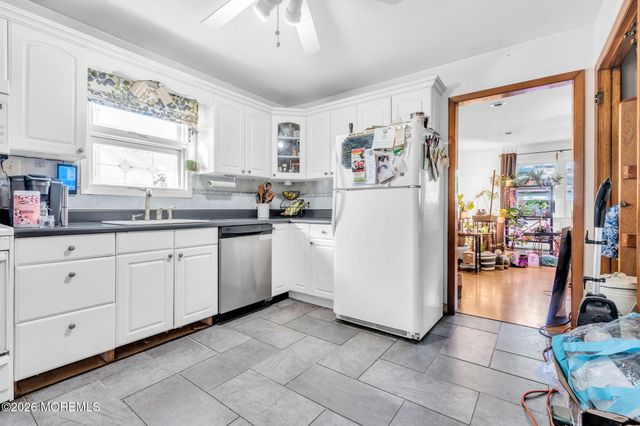 21 Cedar Tree Lane, Toms River, NJ 08753