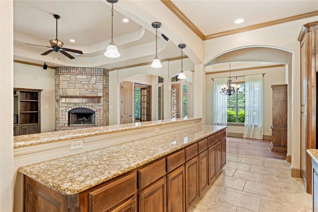 7712 La Cantera Drive, Fort Worth, TX 76108