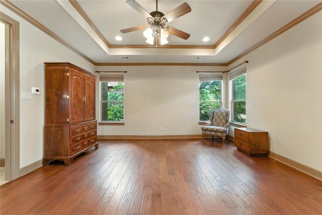 7712 La Cantera Drive, Fort Worth, TX 76108