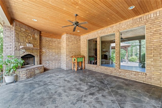 7712 La Cantera Drive, Fort Worth, TX 76108