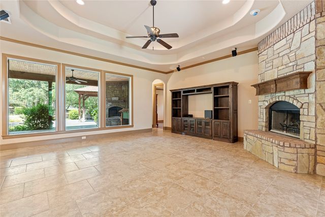 7712 La Cantera Drive, Fort Worth, TX 76108