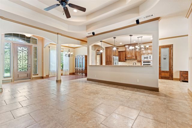 7712 La Cantera Drive, Fort Worth, TX 76108