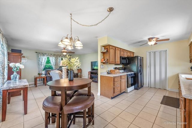 39W030 POPLAR Lane, St. Charles, IL 60175
