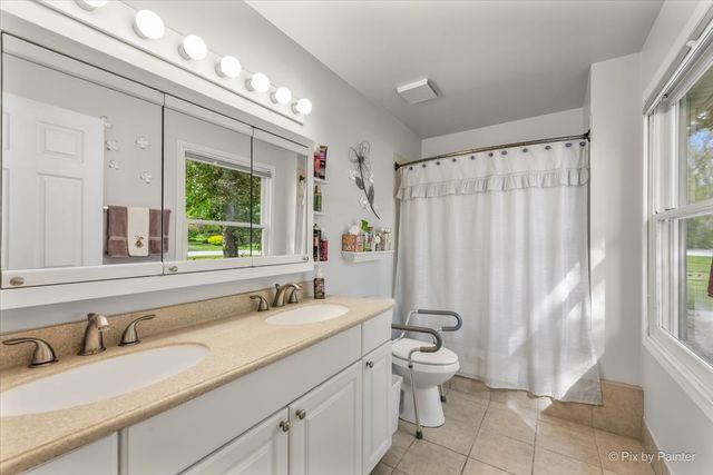 39W030 POPLAR Lane, St. Charles, IL 60175