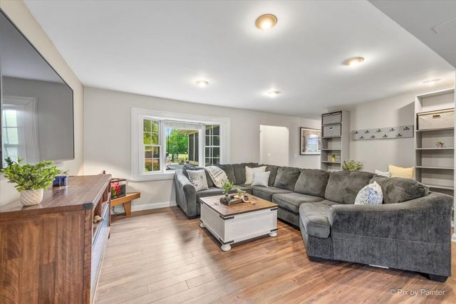 39W030 POPLAR Lane, St. Charles, IL 60175