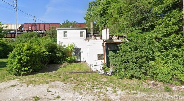 1956 Baker Avenue, East St Louis, IL 62207