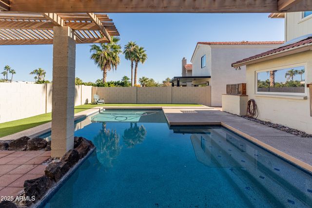 4652 E PIEDMONT Road, Phoenix, AZ 85044