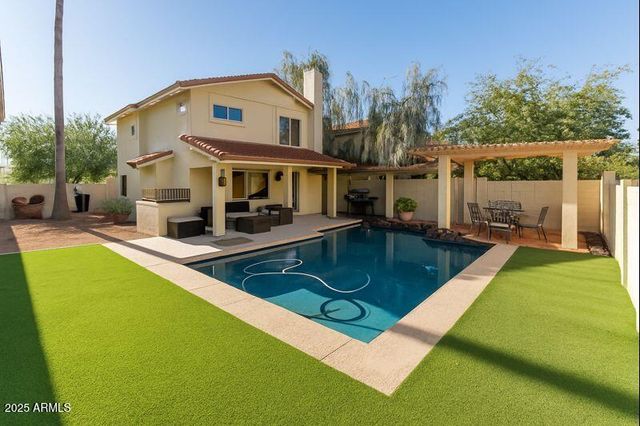 4652 E PIEDMONT Road, Phoenix, AZ 85044