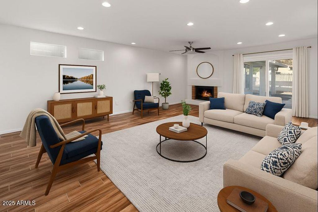 4652 E PIEDMONT Road, Phoenix, AZ 85044