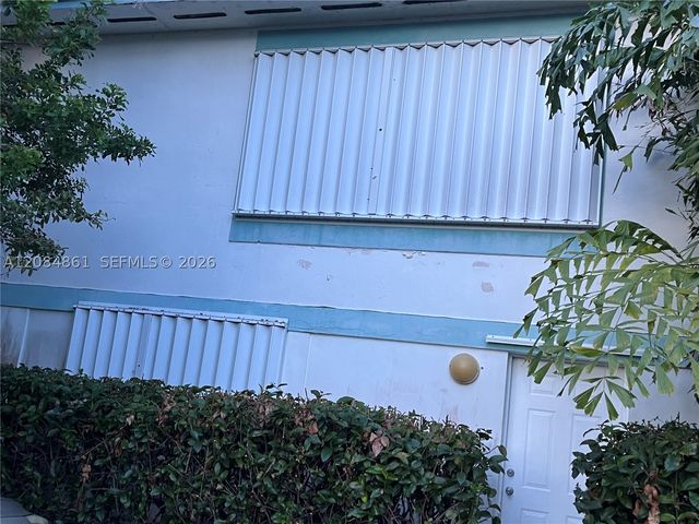 7711 Center Bay Dr, North Bay Village, FL 33141