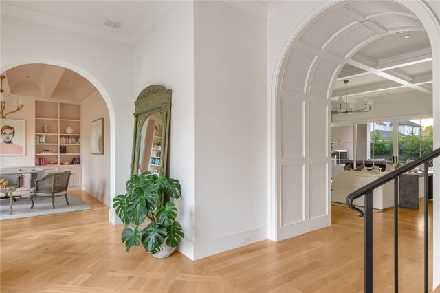 6815 Pemberton Drive, Dallas, TX 75230