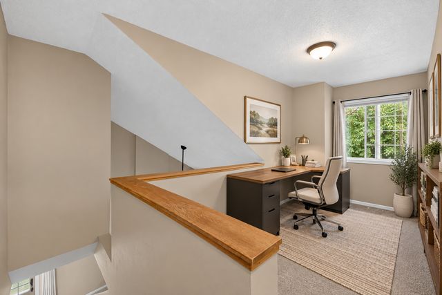 1916 Glenfield Court 8, Eagan, MN 55122
