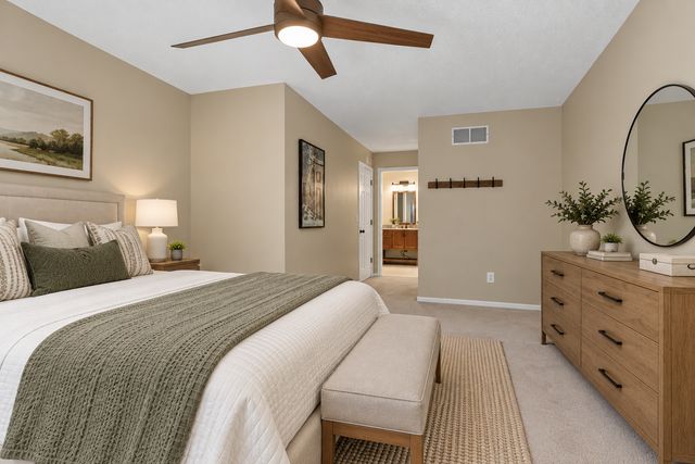 1916 Glenfield Court 8, Eagan, MN 55122