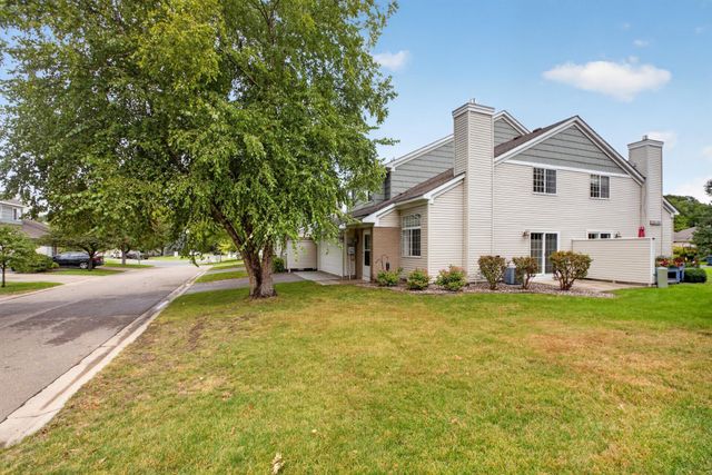 1916 Glenfield Court 8, Eagan, MN 55122