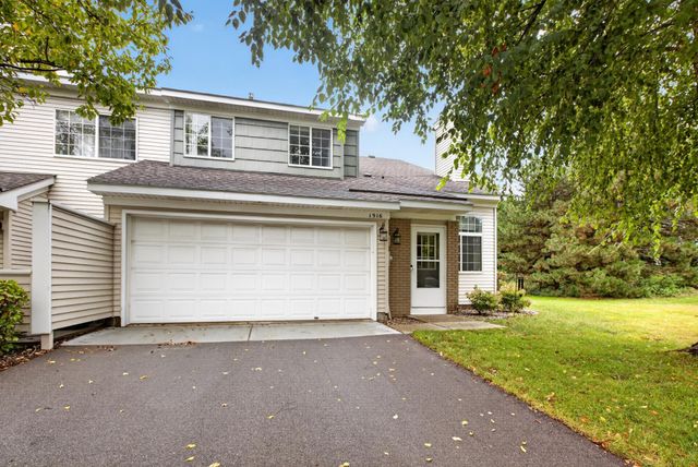 1916 Glenfield Court 8, Eagan, MN 55122