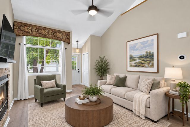 1916 Glenfield Court 8, Eagan, MN 55122