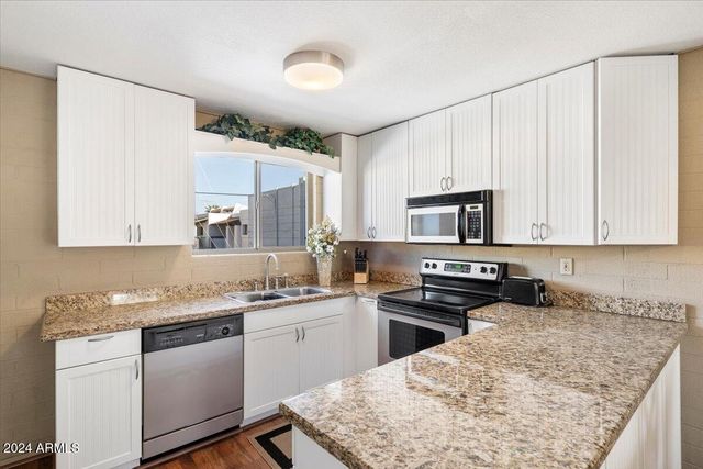 6936 E 4TH Street 13, Scottsdale, AZ 85251