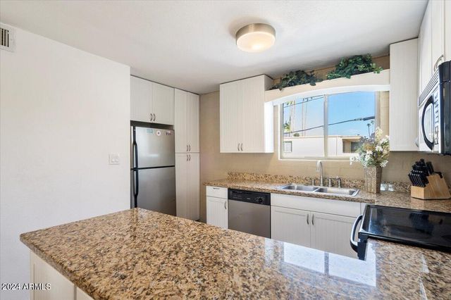6936 E 4TH Street 13, Scottsdale, AZ 85251
