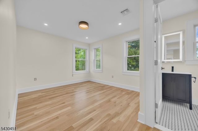 675 Summit Ave, Westfield Town, NJ 07090