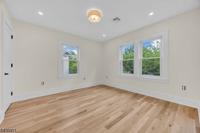 675 Summit Ave, Westfield Town, NJ 07090