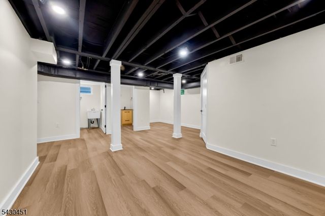 675 Summit Ave, Westfield Town, NJ 07090