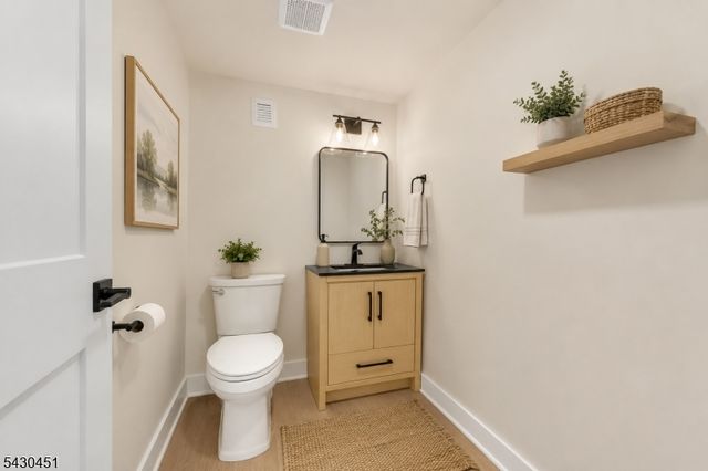 675 Summit Ave, Westfield Town, NJ 07090