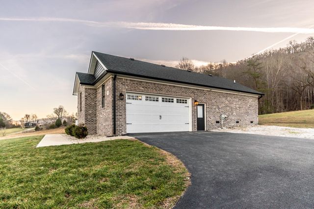 750 Red Lick Road, Berea, KY 40403