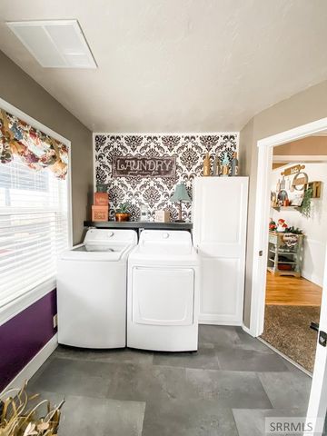 838 N 450 E, Firth, ID 83236