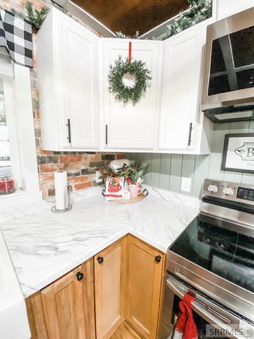 838 N 450 E, Firth, ID 83236