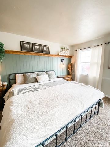 838 N 450 E, Firth, ID 83236