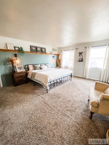 838 N 450 E, Firth, ID 83236