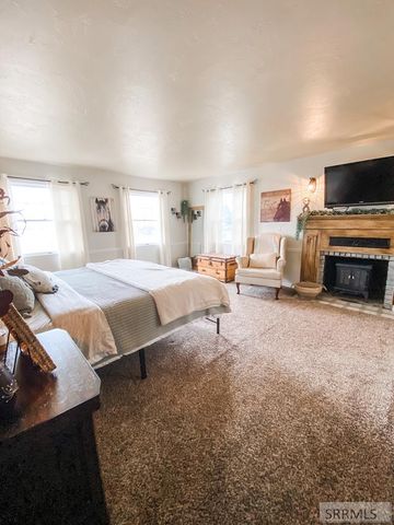 838 N 450 E, Firth, ID 83236