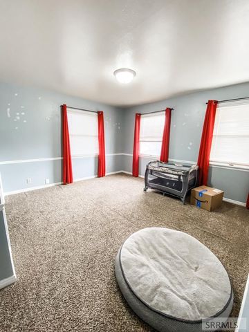 838 N 450 E, Firth, ID 83236