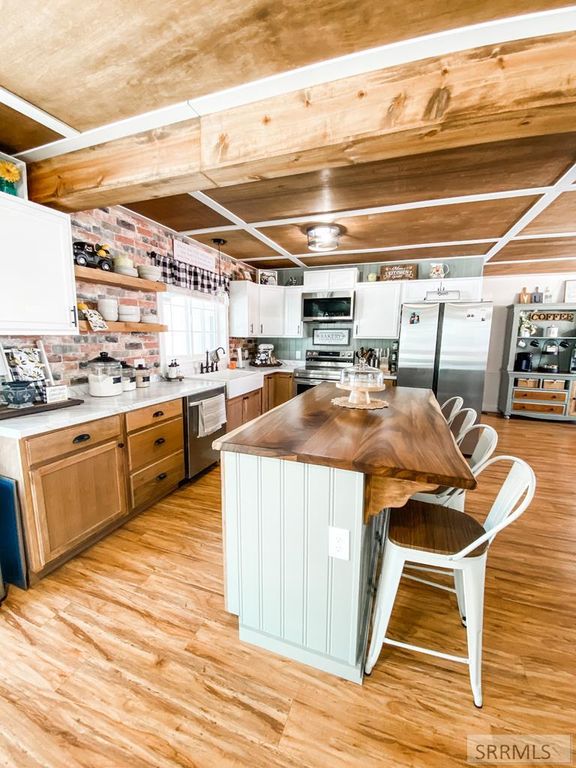 Image 12 of property listing at 838 N 450 E, Firth, ID 83236