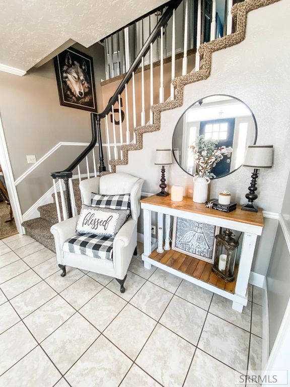 Image 7 of property listing at 838 N 450 E, Firth, ID 83236