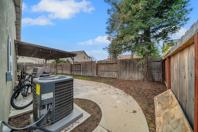 2315 Merriment Ct, Turlock, CA 95380