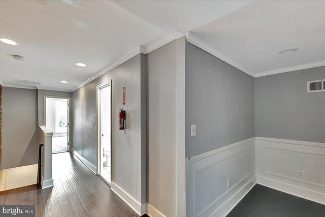 1541 N BOND ST, Baltimore, MD 21213