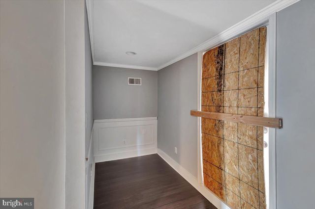 1541 N BOND ST, Baltimore, MD 21213